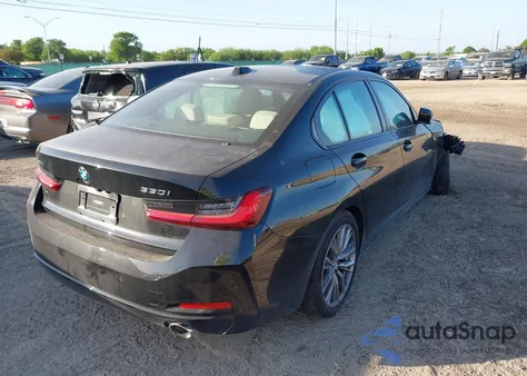 2023 BMW 330I xDrive z USA, uszkodzony, nr VIN 3MW89FF09P8D19011